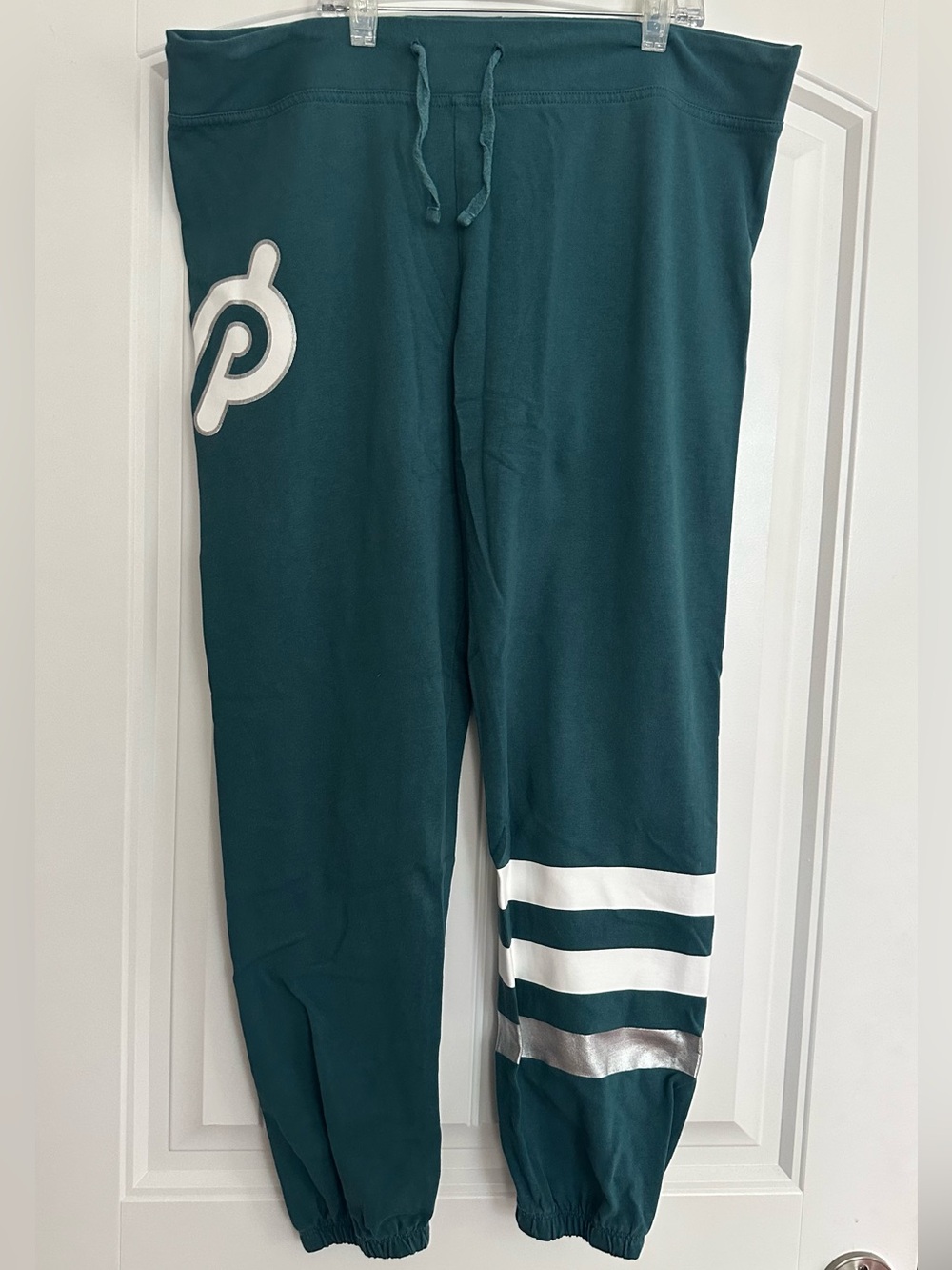 Peloton Emerald Green Joggers with Silver Foil Size M